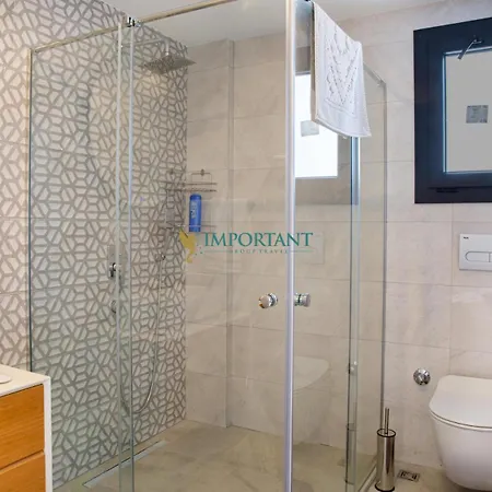 Bd498- 4 With Private Pool In Gumusluk * Bodrum