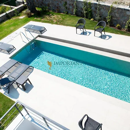 Bd498- 4 With Private Pool In Gumusluk بودروم